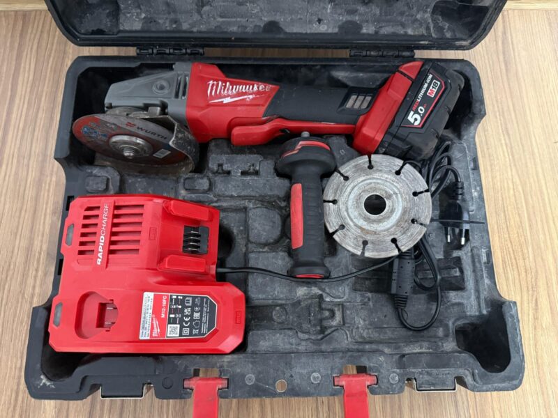 Flex Milwaukee 18V – 5.0Ah – RapidCharge – Set complet (foarte bun)