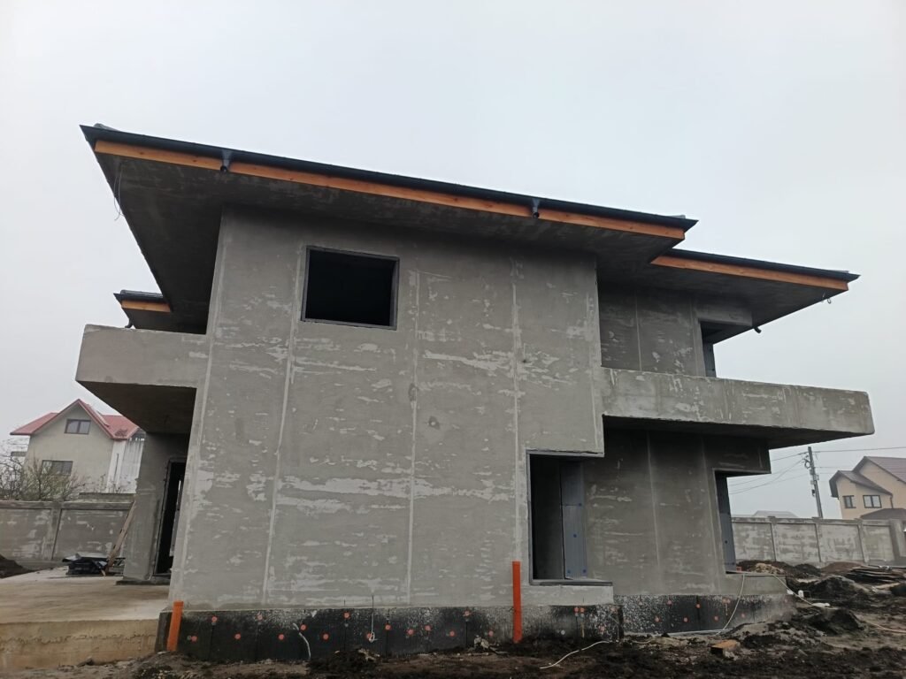 Tencuiala Mecanizata - Constructii