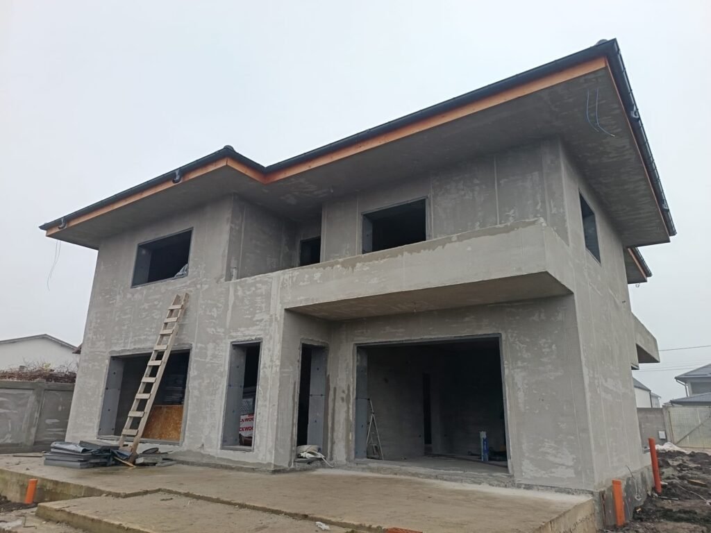Tencuiala Mecanizata - Constructii