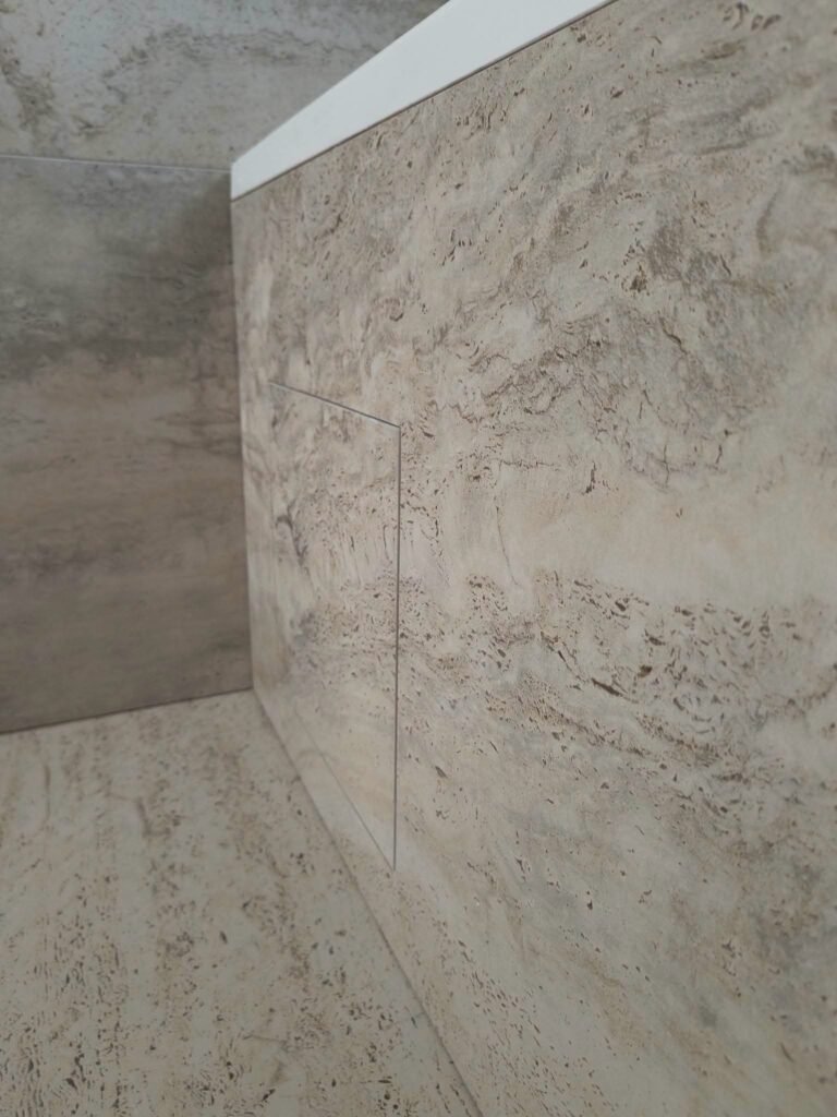 Execut lucrari de renovari interioare si exterioare